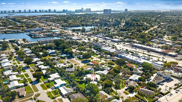 801 Fairhaven Drive, North Palm Beach, FL 33408