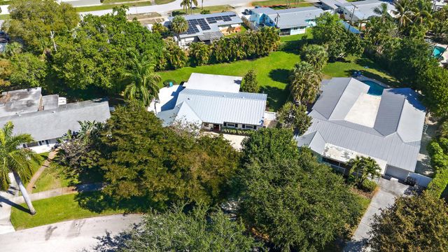 801 Fairhaven Drive, North Palm Beach, FL 33408