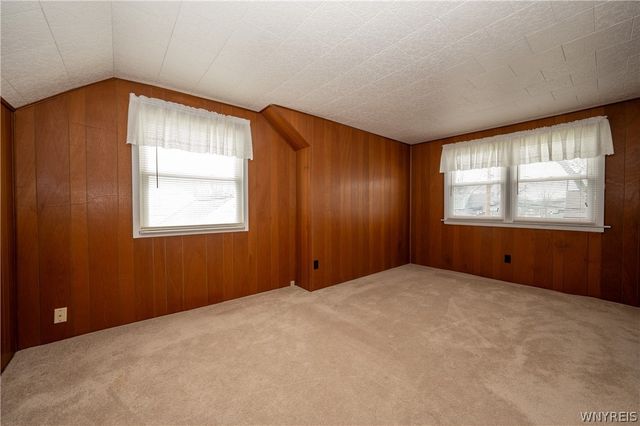 38 Warren Avenue, West Seneca, NY 14224