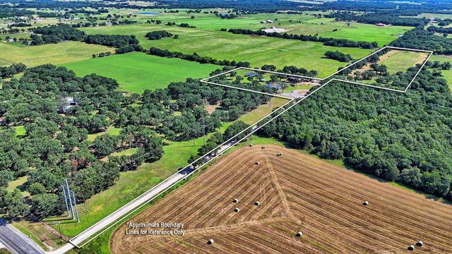 6279 FM 1758 Road, Bowie, TX 76230