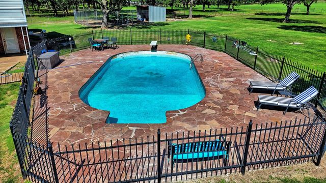 6279 FM 1758 Road, Bowie, TX 76230