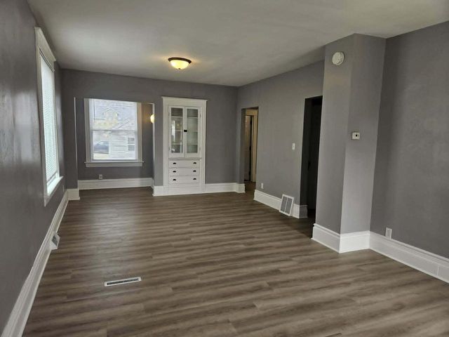 1604 Grange AVENUE, Racine, WI 53405