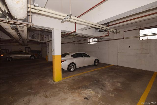 211-10 18 Avenue 4J, Bayside, NY 11360