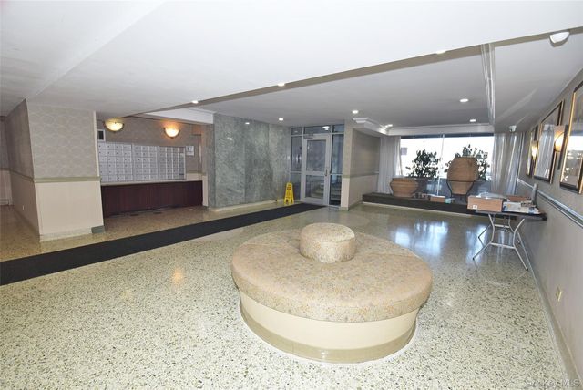 211-10 18 Avenue 4J, Bayside, NY 11360