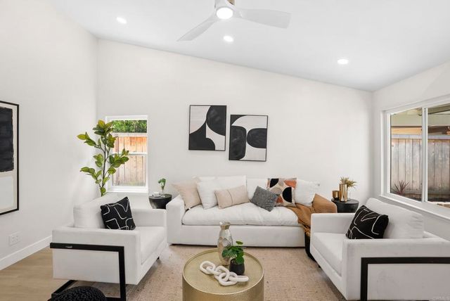2168 Country Place, Escondido, CA 92026