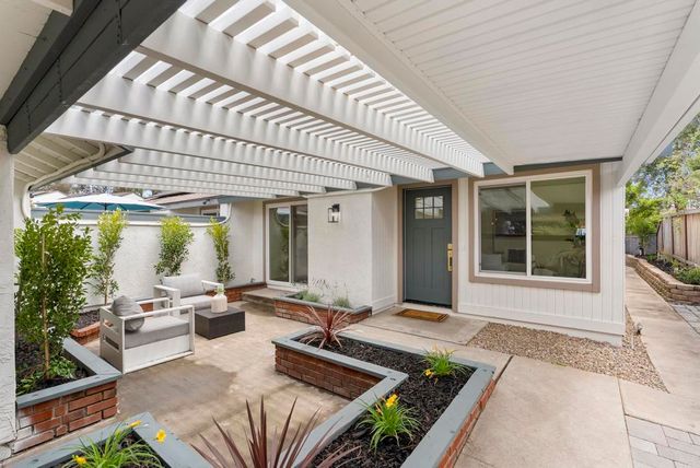 2168 Country Place, Escondido, CA 92026