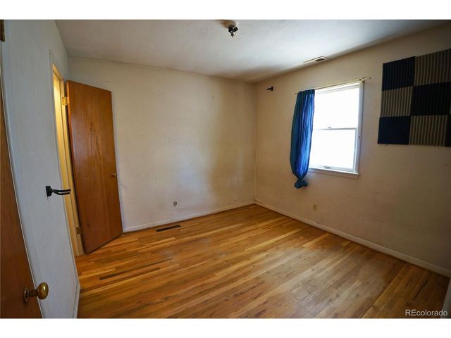 624 Fairview Ave, Canon City, CO 81212