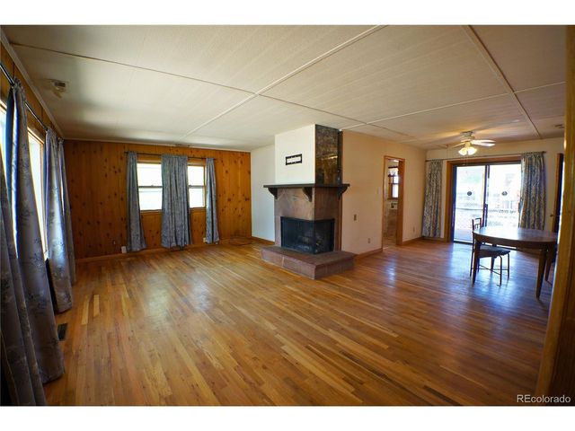 624 Fairview Ave, Canon City, CO 81212