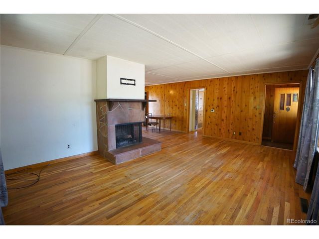 624 Fairview Ave, Canon City, CO 81212