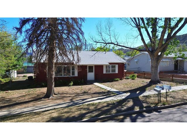 624 Fairview Ave, Canon City, CO 81212