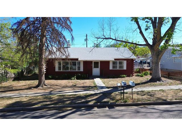 624 Fairview Ave, Canon City, CO 81212