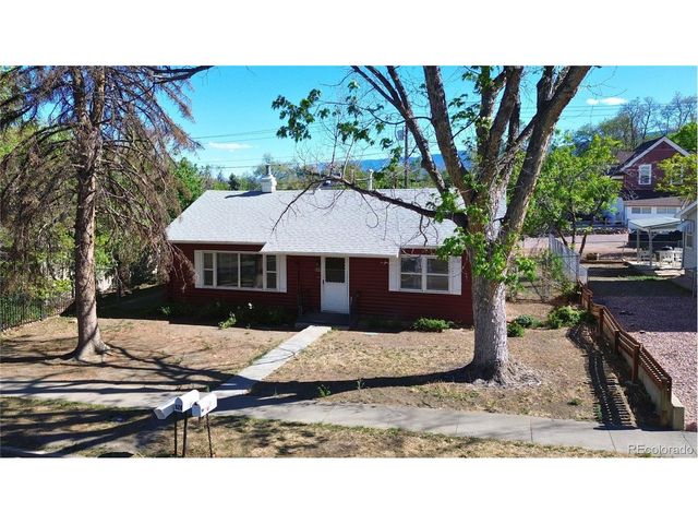 624 Fairview Ave, Canon City, CO 81212