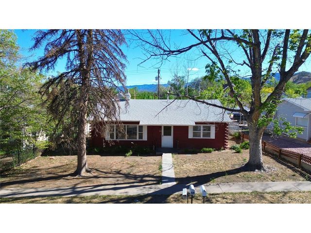 624 Fairview Ave, Canon City, CO 81212