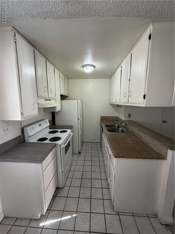 2236 East Desert Inn Road, Las Vegas, NV 89169
