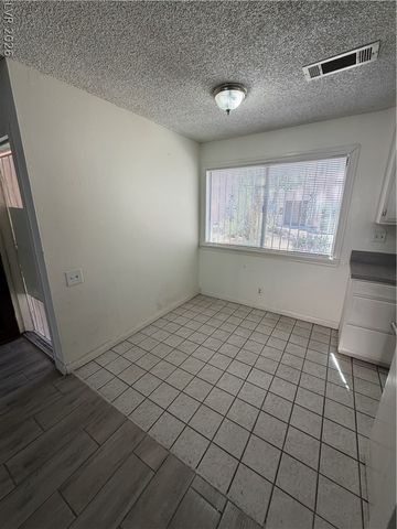 2236 East Desert Inn Road, Las Vegas, NV 89169