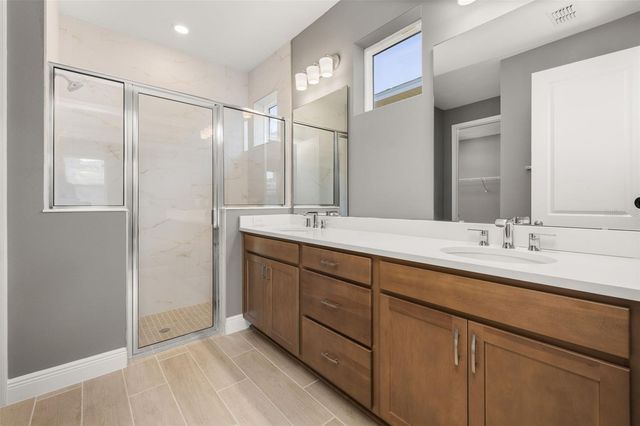 985 FIESTA KEY CIRCLE, Lady Lake, FL 32159