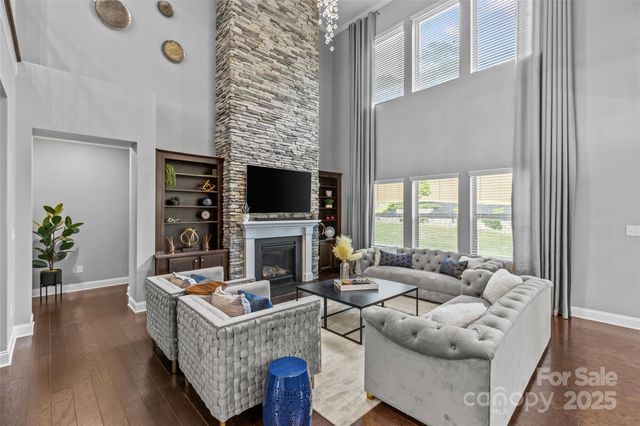 11209 Flenniken Court, Charlotte, NC 28277