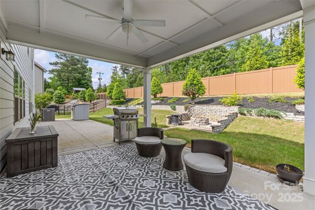 11209 Flenniken Court, Charlotte, NC 28277