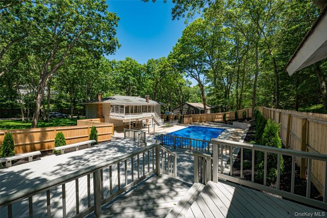 26 Valleywood Road, Commack, NY 11725