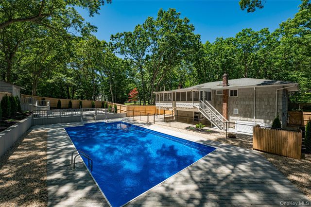 26 Valleywood Road, Commack, NY 11725