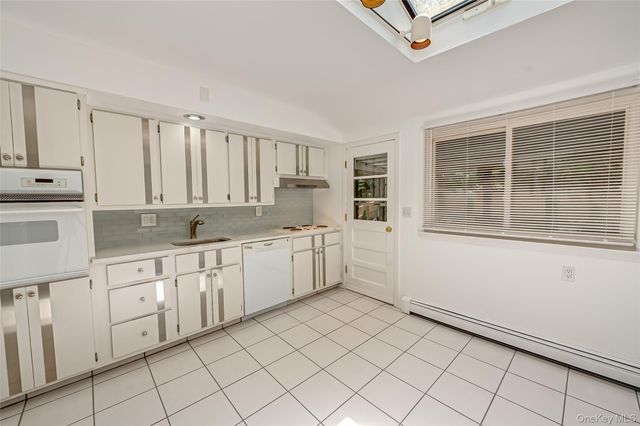 26 Valleywood Road, Commack, NY 11725