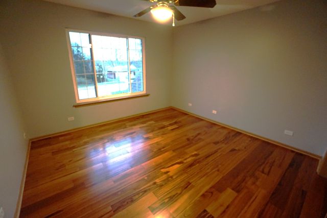 830 E 152nd Street, South Holland, IL 60473