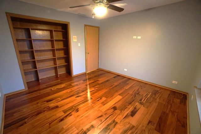 830 E 152nd Street, South Holland, IL 60473