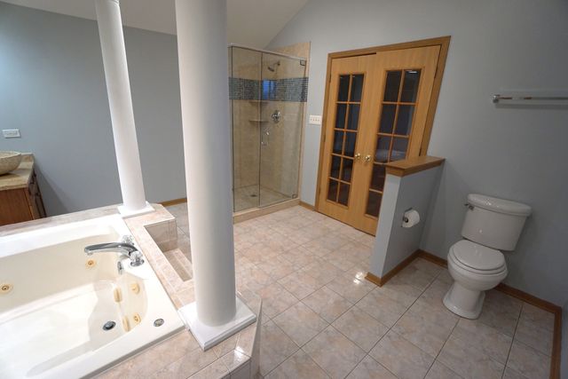 830 E 152nd Street, South Holland, IL 60473