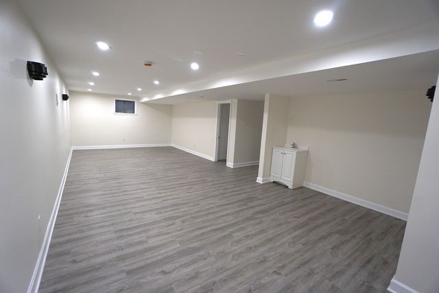 830 E 152nd Street, South Holland, IL 60473