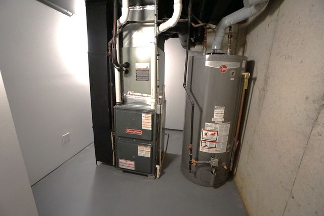 830 E 152nd Street, South Holland, IL 60473