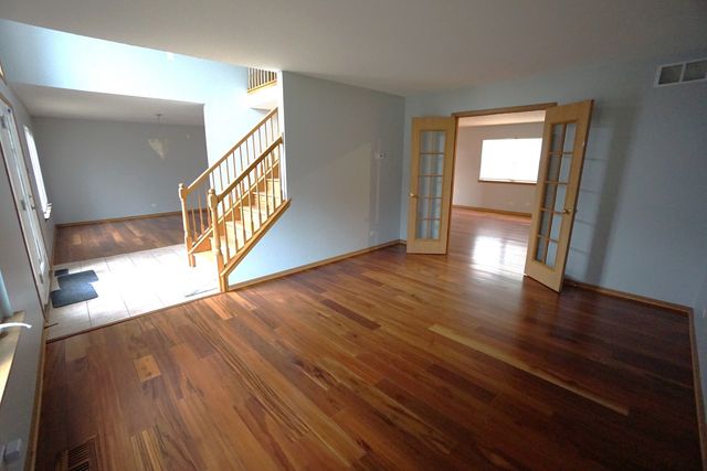 830 E 152nd Street, South Holland, IL 60473