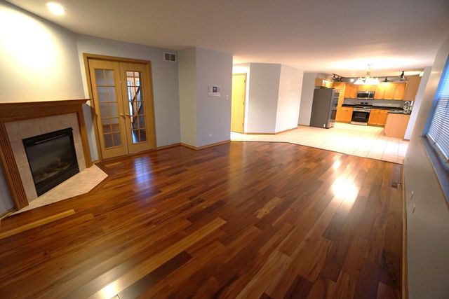 830 E 152nd Street, South Holland, IL 60473