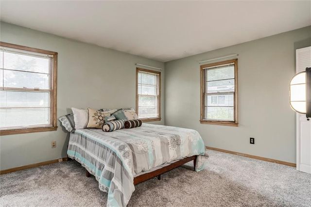 11403 Orchard Road, Kansas City, MO 64134