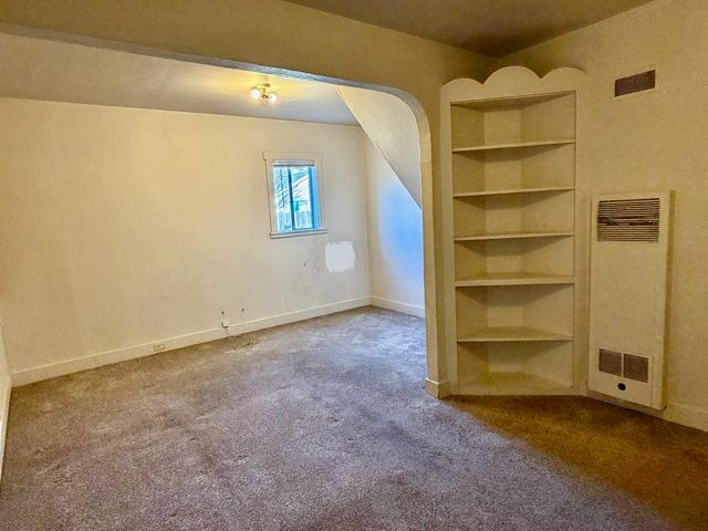 5001 11th Ave, Sacramento, CA 95820