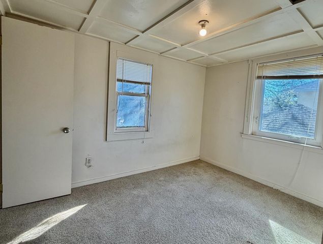 5001 11th Ave, Sacramento, CA 95820