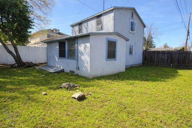 5001 11th Ave, Sacramento, CA 95820