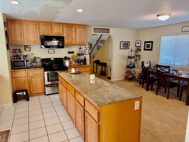 5001 11th Ave, Sacramento, CA 95820