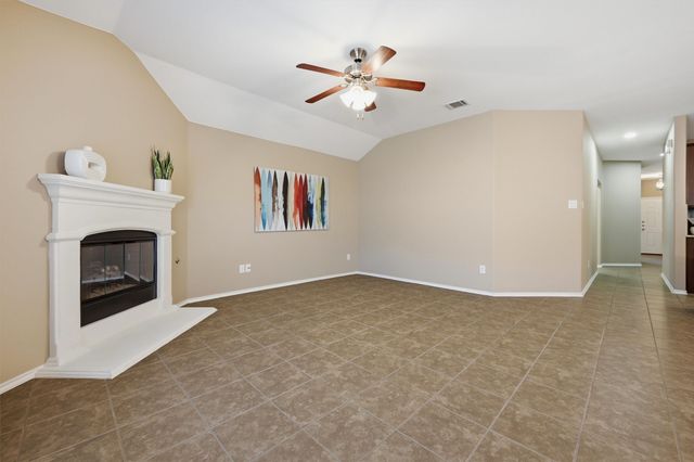 1500 Syracuse Drive, Van Alstyne, TX 75495