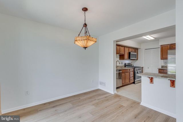 3704 FENWICK LN, Mount Laurel, NJ 08054