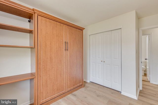 3704 FENWICK LN, Mount Laurel, NJ 08054