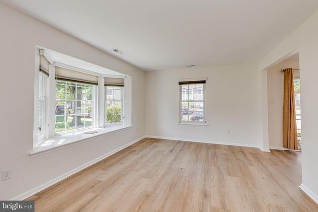 3704 FENWICK LN, Mount Laurel, NJ 08054