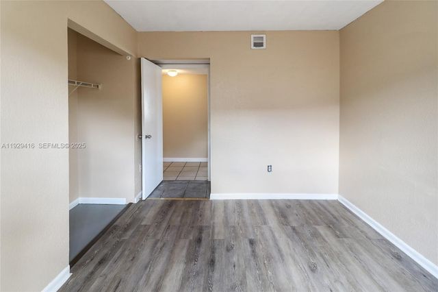 2725 NW 3rd St, Pompano Beach, FL 33069