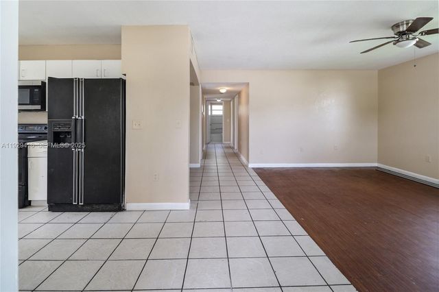 2725 NW 3rd St, Pompano Beach, FL 33069