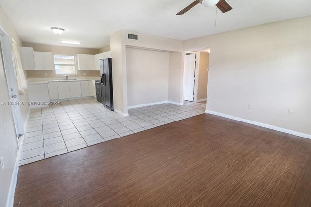 2725 NW 3rd St, Pompano Beach, FL 33069