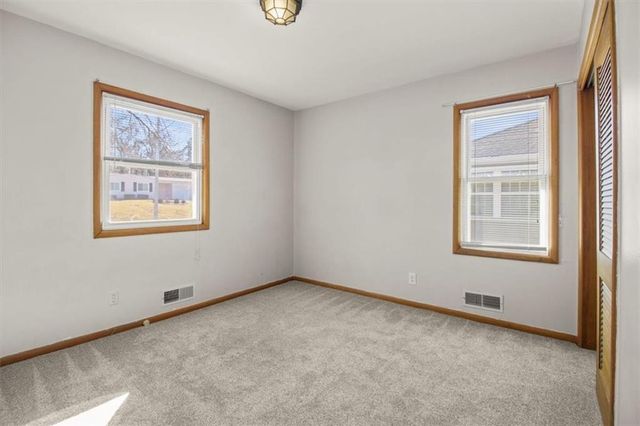 5016 Rock Creek Lane, Mission, KS 66205