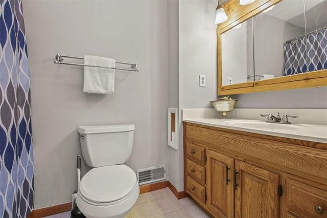 5016 Rock Creek Lane, Mission, KS 66205