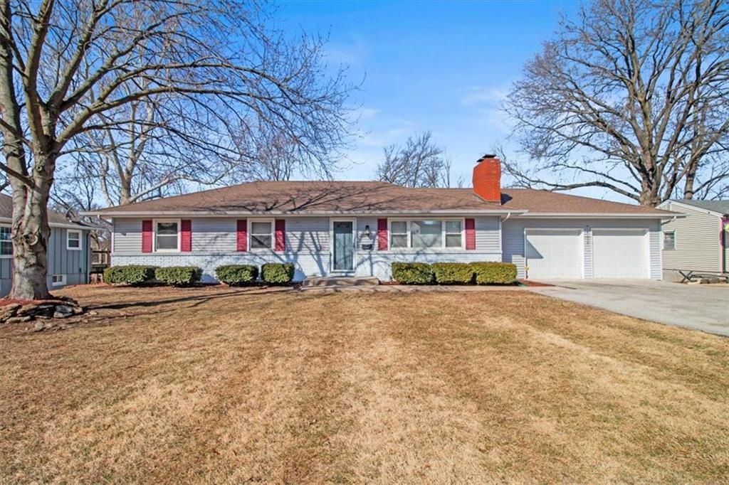 5016 Rock Creek Lane, Mission, KS 66205