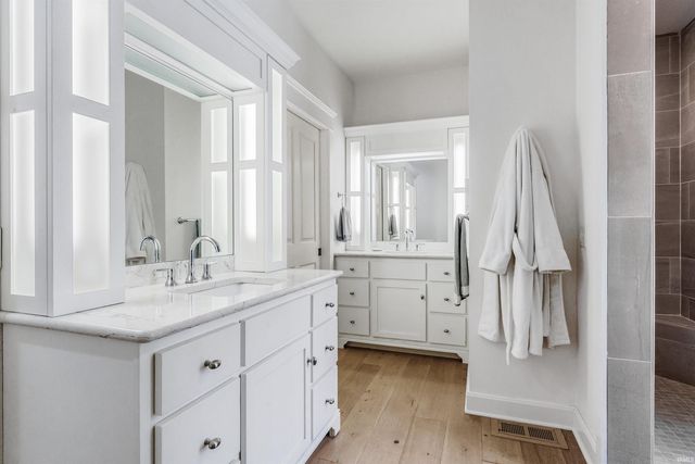 14711 Walnut Creek Drive, Fort Wayne, IN 46814