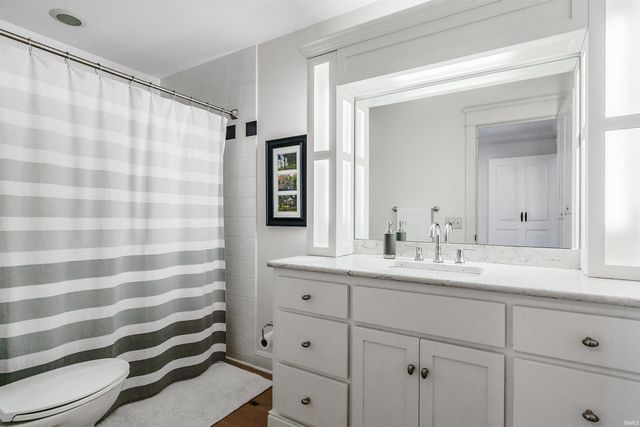 14711 Walnut Creek Drive, Fort Wayne, IN 46814