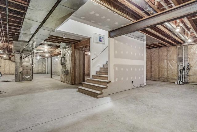 14711 Walnut Creek Drive, Fort Wayne, IN 46814